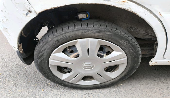 2010 Maruti Wagon R 1.0 LXI, Petrol, Manual, 1,86,974 km, tyre