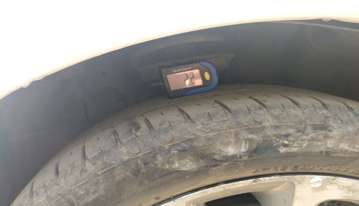 2017 Hyundai Elite i20 ASTA 1.2 DUAL TONE, Petrol, Manual, 58,406 km, tyre