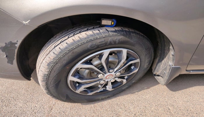 2011 Nissan Sunny XE, Petrol, Manual, 85,683 km, tyre