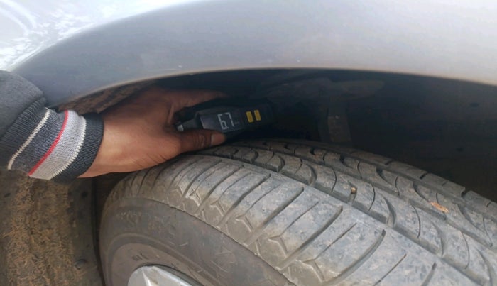 2012 Maruti Swift Dzire VDI, Diesel, Manual, 2,25,778 km, tyre