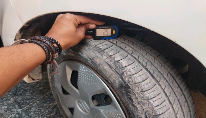 2016 Maruti Alto K10 VXI, Petrol, Manual, 82,756 km, tyre