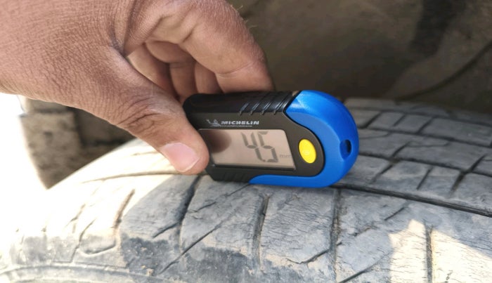 2019 Maruti Vitara Brezza VDI, Diesel, Manual, 58,420 km, tyre