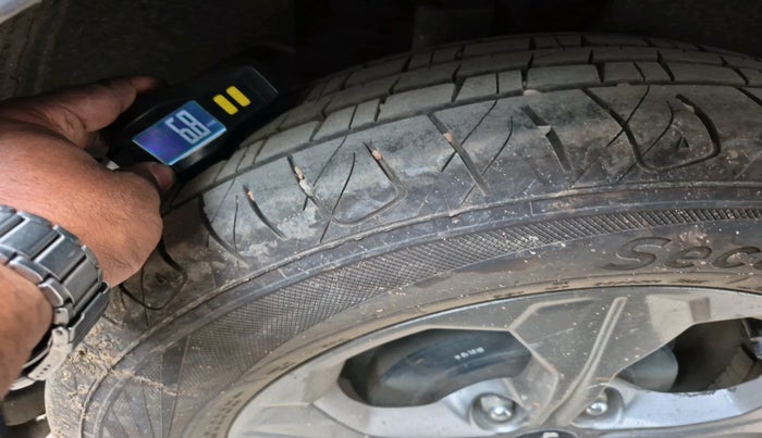 2021 KIA SELTOS HTK PLUS 1.5, Petrol, Manual, 64,116 km, tyre