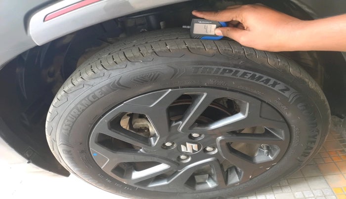 2023 Maruti FRONX DELTA PLUS 1.2L AGS, Petrol, Automatic, 16,312 km, tyre