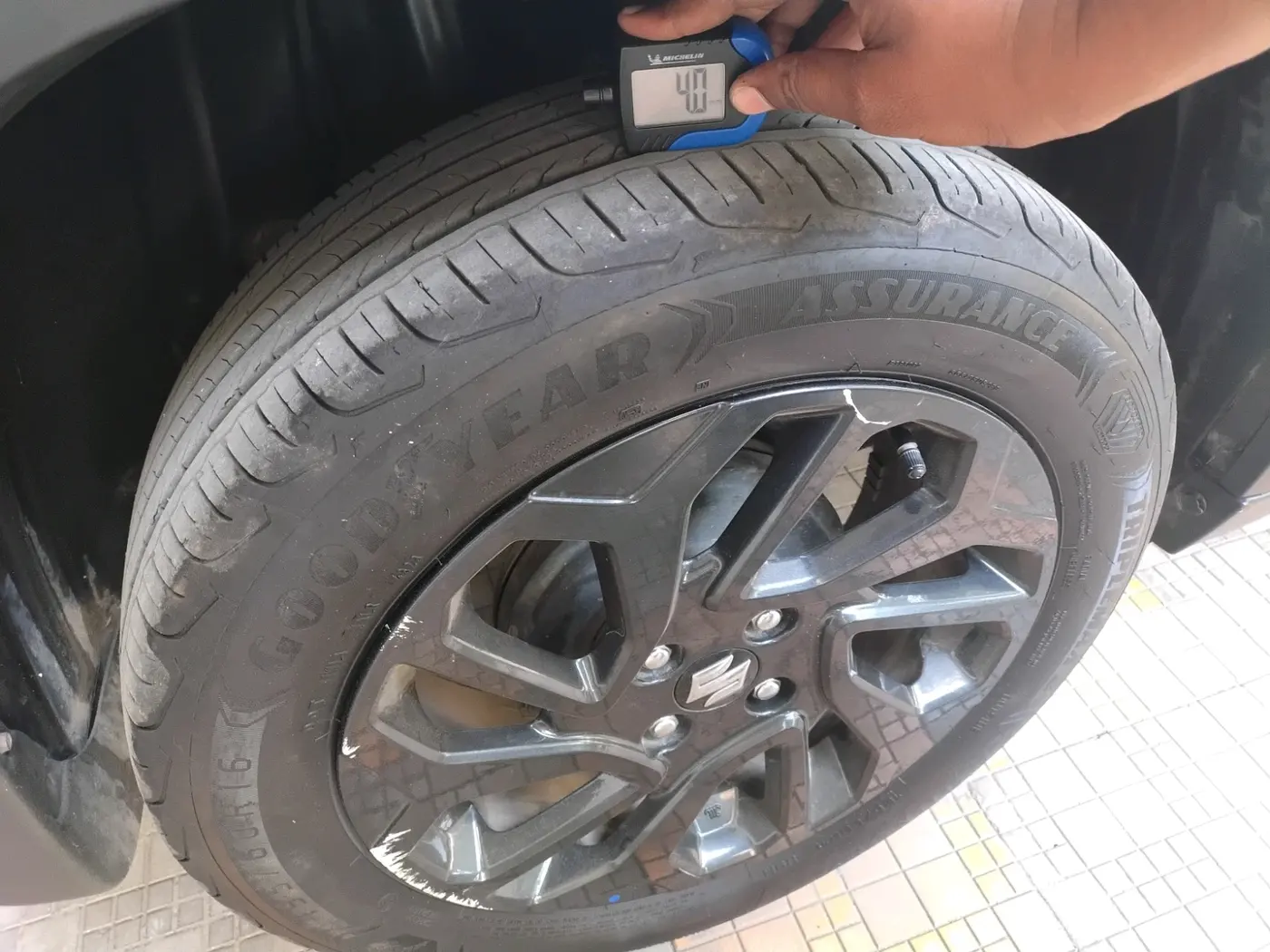 2023 Maruti FRONX DELTA PLUS 1.2L AGS, Petrol, Automatic, 16,312 km, tyre