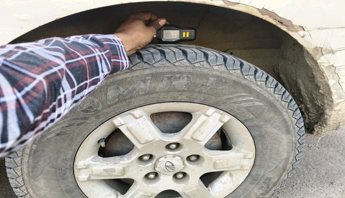 2011 Mahindra Xylo E8 ABS BS-III, Diesel, Manual, 1,31,430 km, tyre