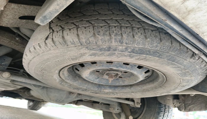 2011 Mahindra Xylo E8 ABS BS-III, Diesel, Manual, 1,31,430 km, tyre