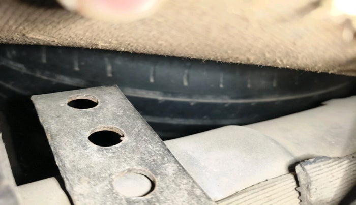 2012 Hyundai i20 ASTA 1.2, Petrol, Manual, 72,500 km, tyre