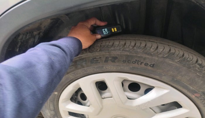 2022 Maruti Vitara Brezza LXI, Petrol, Manual, 15,012 km, tyre