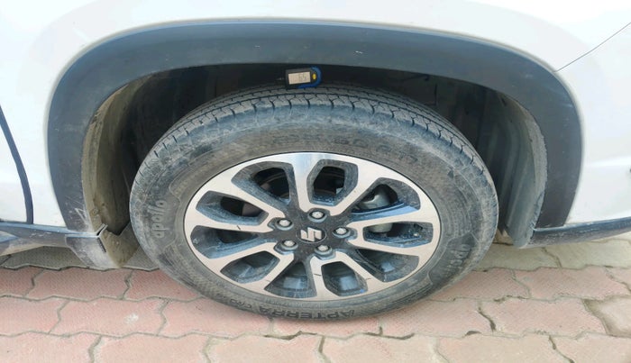 2023 Maruti Grand Vitara ZETA SMART HYBRID AT, Petrol, Automatic, 26,441 km, tyre