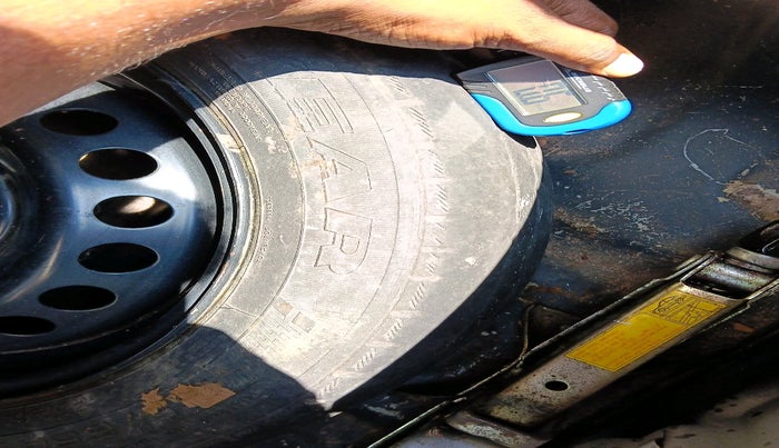 2015 Hyundai Xcent BASE 1.2, Petrol, Manual, 85,114 km, tyre