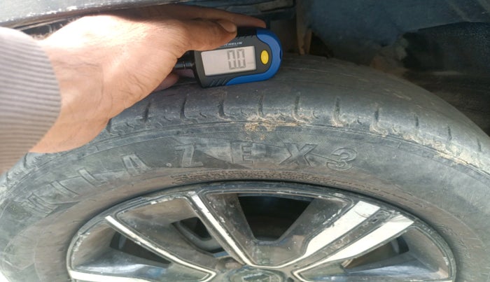 2022 Renault Kwid RXT 1.0, Petrol, Manual, 59,031 km, tyre