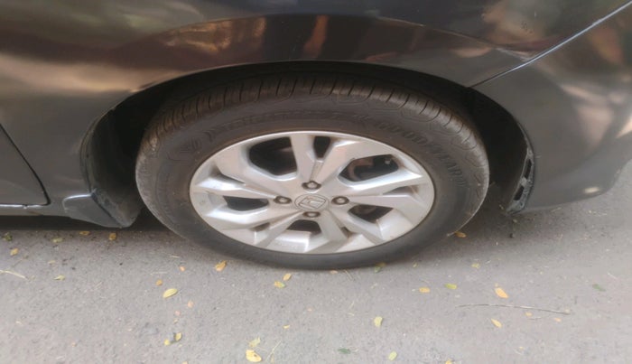 2018 Honda Amaze 1.5L I-DTEC V CVT, Diesel, Automatic, 57,886 km, tyre