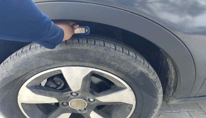 2018 Tata NEXON XZA PLUS PETROL, Petrol, Automatic, 1,04,007 km, tyre