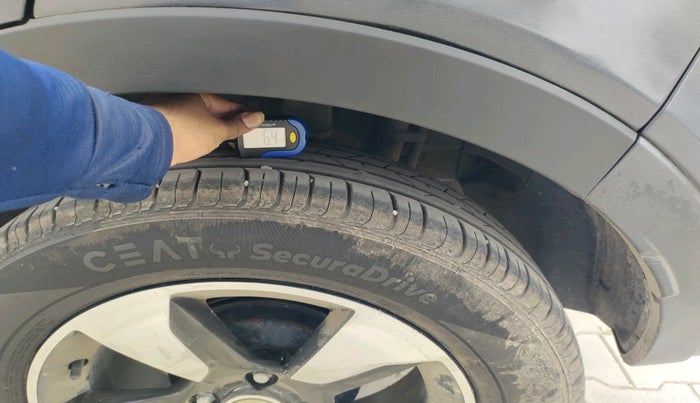 2018 Tata NEXON XZA PLUS PETROL, Petrol, Automatic, 1,04,007 km, tyre