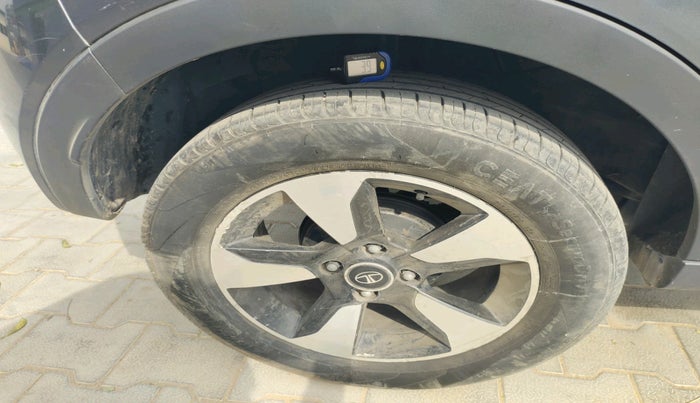2018 Tata NEXON XZA PLUS PETROL, Petrol, Automatic, 1,04,007 km, tyre