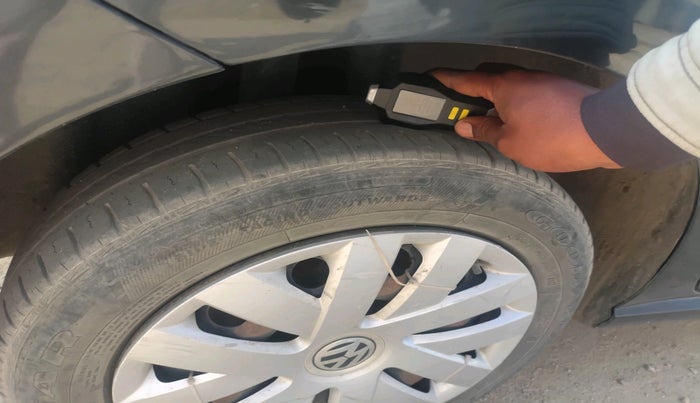 2016 Volkswagen Ameo COMFORTLINE 1.2L, Petrol, Manual, 97,979 km, tyre