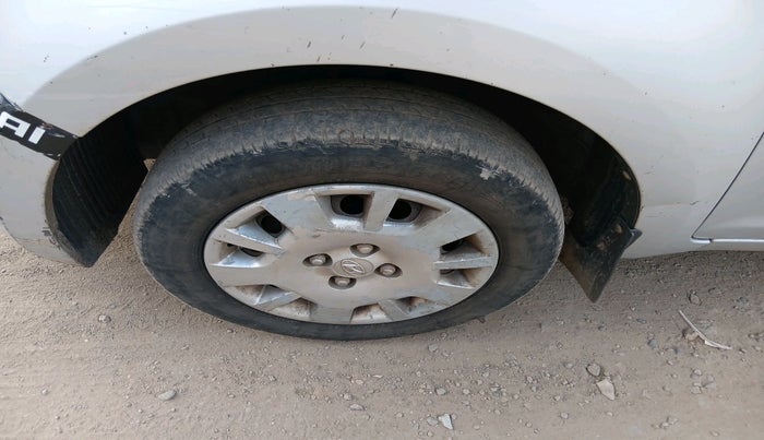 2013 Hyundai i20 MAGNA 1.2, Petrol, Manual, 1,44,670 km, tyre