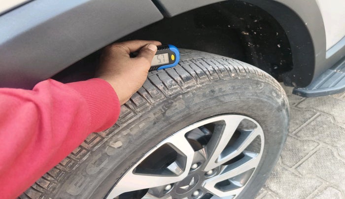 2023 Mahindra SCORPIO-N Z8 DIESEL MT 2WD 7 STR, Diesel, Manual, 25,796 km, tyre