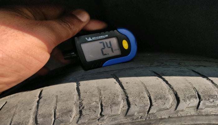 2021 Hyundai VENUE SX 1.5 CRDI, Diesel, Manual, 39,512 km, tyre