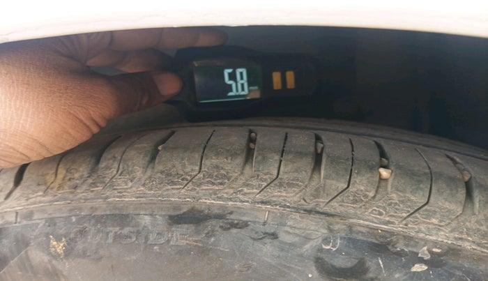 2021 Maruti Ciaz SIGMA 1.5 SHVS MT  PETROL, Petrol, Manual, 64,891 km, tyre