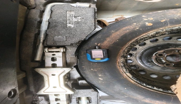 2015 Honda Amaze 1.2L I-VTEC S, Petrol, Manual, 1,36,991 km, tyre