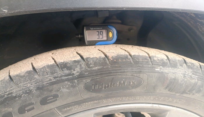 2020 KIA SELTOS HTX IVT 1.5 PETROL, Petrol, Automatic, 45,497 km, tyre