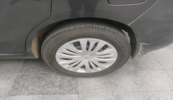 2014 Maruti Ertiga VXI, Petrol, Manual, 52,693 km, tyre