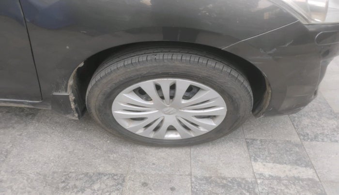 2014 Maruti Ertiga VXI, Petrol, Manual, 52,693 km, tyre