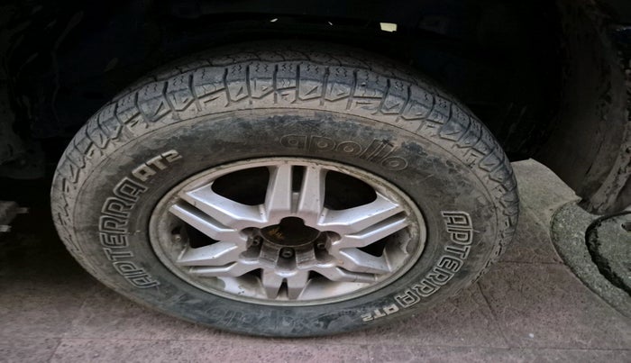 2015 ISUZU MU-7 Premium 4x2 AT, Diesel, Automatic, 1,56,145 km, tyre