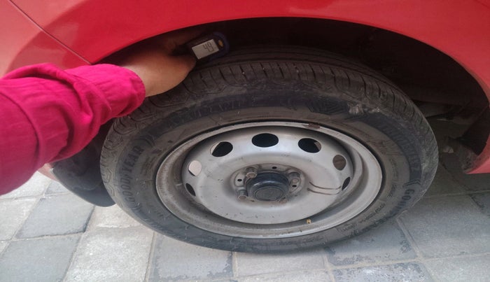 2021 Tata Tiago XE PETROL, Petrol, Manual, 37,292 km, tyre