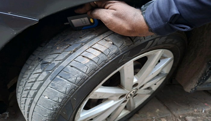 2018 Volkswagen Ameo HIGHLINE PLUS 1.0L 16 ALLOY, Petrol, Manual, 62,771 km, tyre