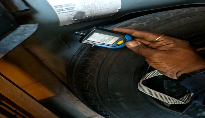 2018 Volkswagen Ameo HIGHLINE PLUS 1.0L 16 ALLOY, Petrol, Manual, 62,771 km, tyre