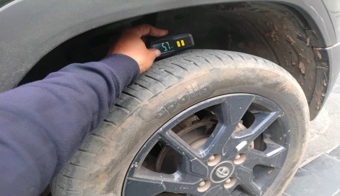 2022 Tata PUNCH ACCOMPLISHED DAZZLE CAMO MT, Petrol, Manual, 49,374 km, tyre