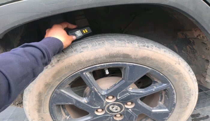 2022 Tata PUNCH ACCOMPLISHED DAZZLE CAMO MT, Petrol, Manual, 49,374 km, tyre