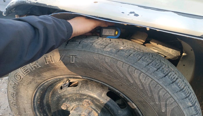 2015 Mahindra Bolero ZLX BS IV, Diesel, Manual, 75,748 km, tyre