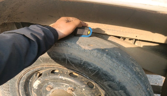 2015 Mahindra Bolero ZLX BS IV, Diesel, Manual, 75,748 km, tyre