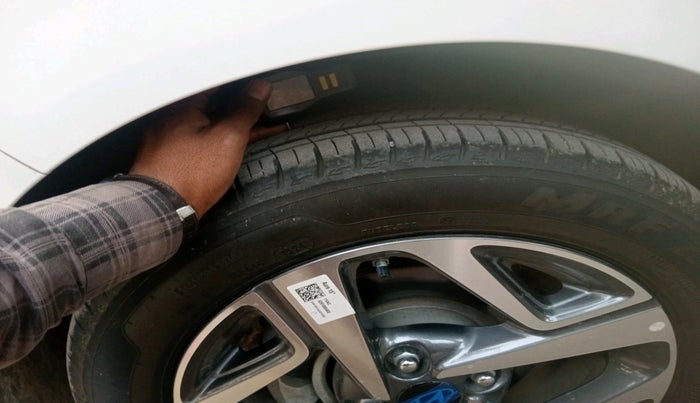 2024 Hyundai AURA SX 1.2 CNG, CNG, Manual, 5,000 km, tyre