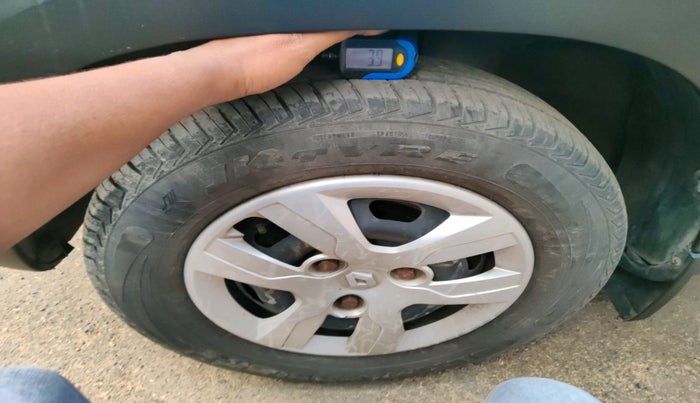 2019 Renault Kwid RXL, Petrol, Manual, 9,841 km, tyre