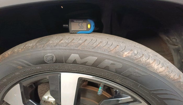 2025 Nissan MAGNITE N-Connecta B4D 1.0 Petrol AMT, Petrol, Automatic, 6,755 km, tyre