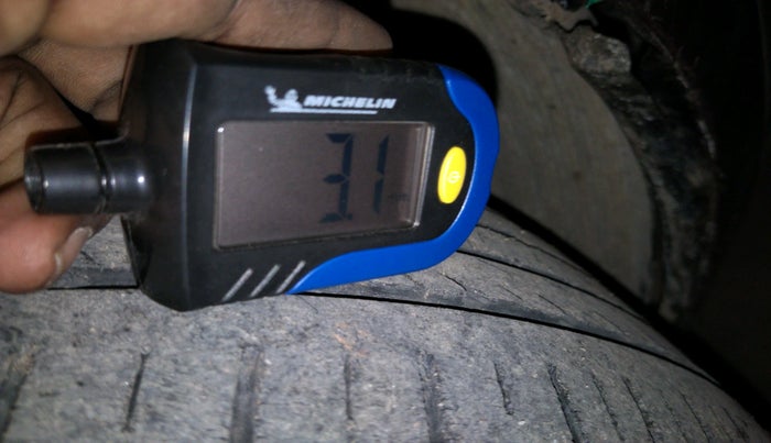 2012 Hyundai Verna FLUIDIC 1.6 VTVT SX, Petrol, Manual, 69,162 km, tyre