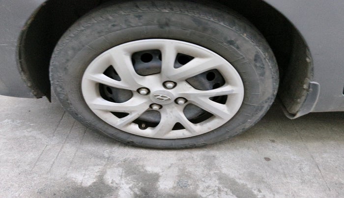 2017 Hyundai Grand i10 SPORTZ (O) 1.2 U2 CRDI, Diesel, Manual, 83,450 km, tyre