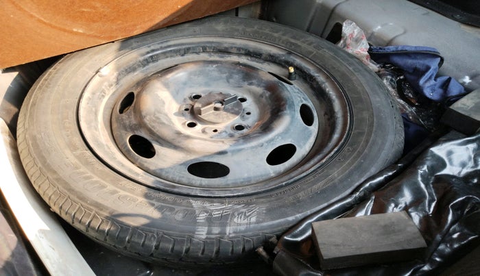 2016 Tata Zest XMS PETROL, Petrol, Manual, 34,137 km, tyre