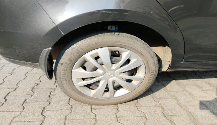2016 Tata Zest XMS PETROL, Petrol, Manual, 34,137 km, tyre