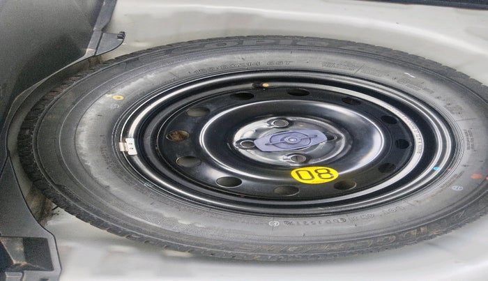 2018 Maruti Swift ZXI AMT, Petrol, Automatic, 73,739 km, tyre