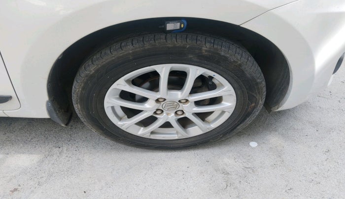 2018 Maruti Swift ZXI AMT, Petrol, Automatic, 73,739 km, tyre
