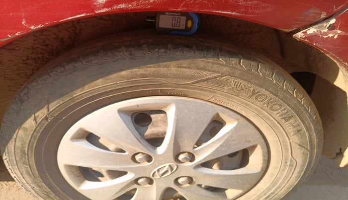 2011 Hyundai i10 MAGNA 1.2, Petrol, Manual, 79,217 km, tyre