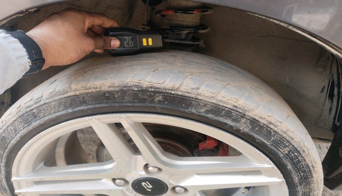 2018 Maruti Alto K10 VXI, Petrol, Manual, 97,228 km, tyre