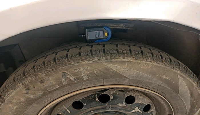 2012 Maruti Swift Dzire VXI, Petrol, Manual, 1,31,564 km, tyre