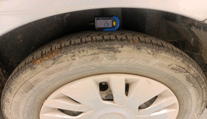 2012 Maruti Swift Dzire VXI, Petrol, Manual, 1,31,564 km, tyre